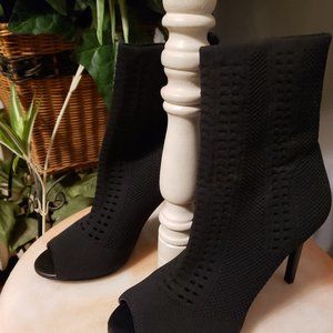 Brand New Black Charles David Booties